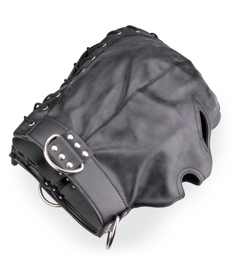 Cagoule BDSM en similicuir trois ouvertures et anneaux