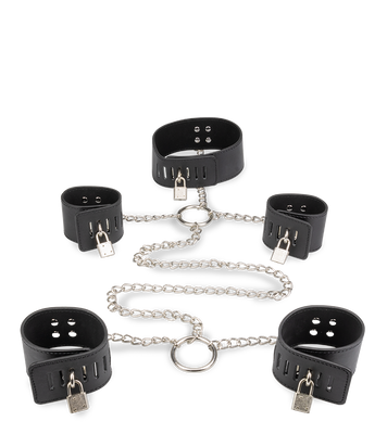 Menottes en croix et collier soumission